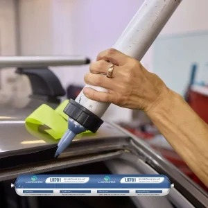 auto windshield caulking