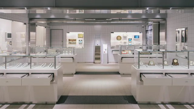 Commercial Display Sealing